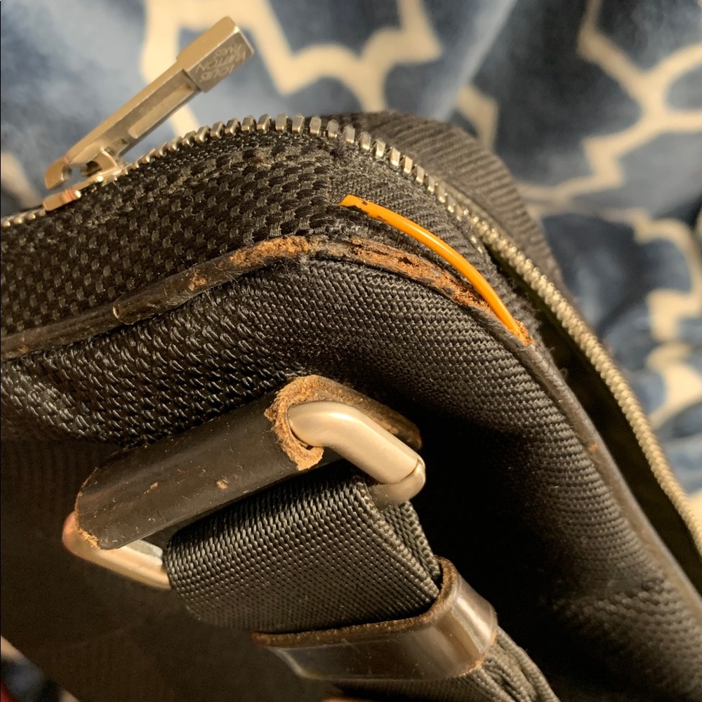 Louis Vuitton Black Damier Bum Waist Adjustable Strap Bag Purse Satchel - Picture 7 of 11